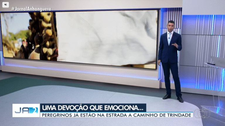 Vídeo Peregrinos já estão na estrada a caminho de Trindade Vídeos JA ª Edição G Google Chrome